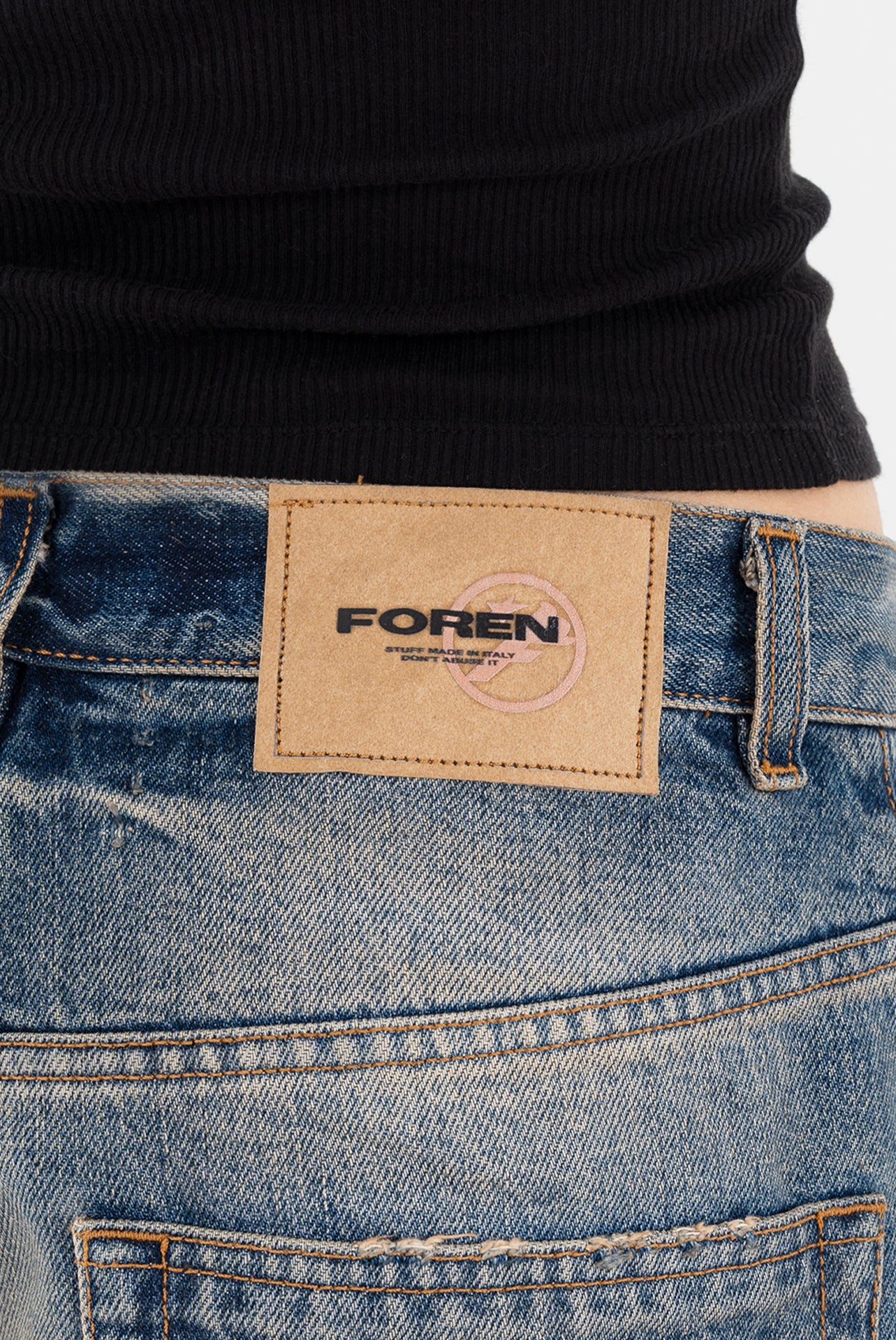 DIRTY JEANS